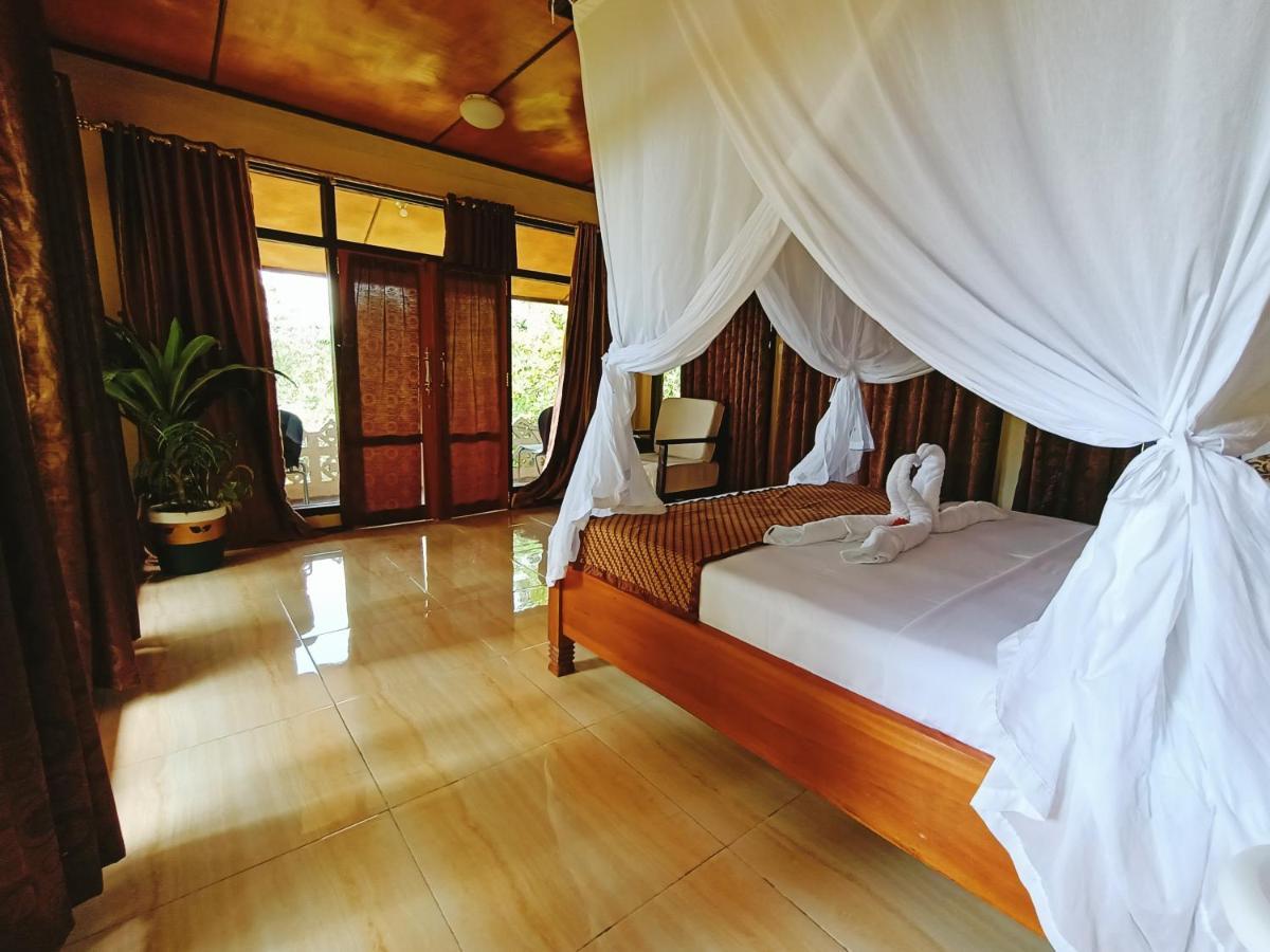 Tangkoko Sanctuary Villa Bitung Esterno foto