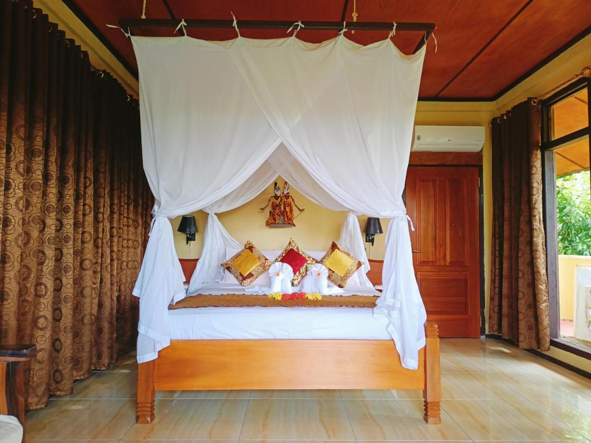 Tangkoko Sanctuary Villa Bitung Esterno foto