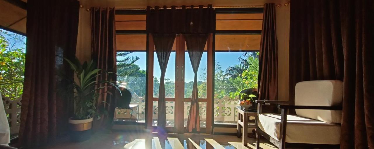 Tangkoko Sanctuary Villa Bitung Esterno foto
