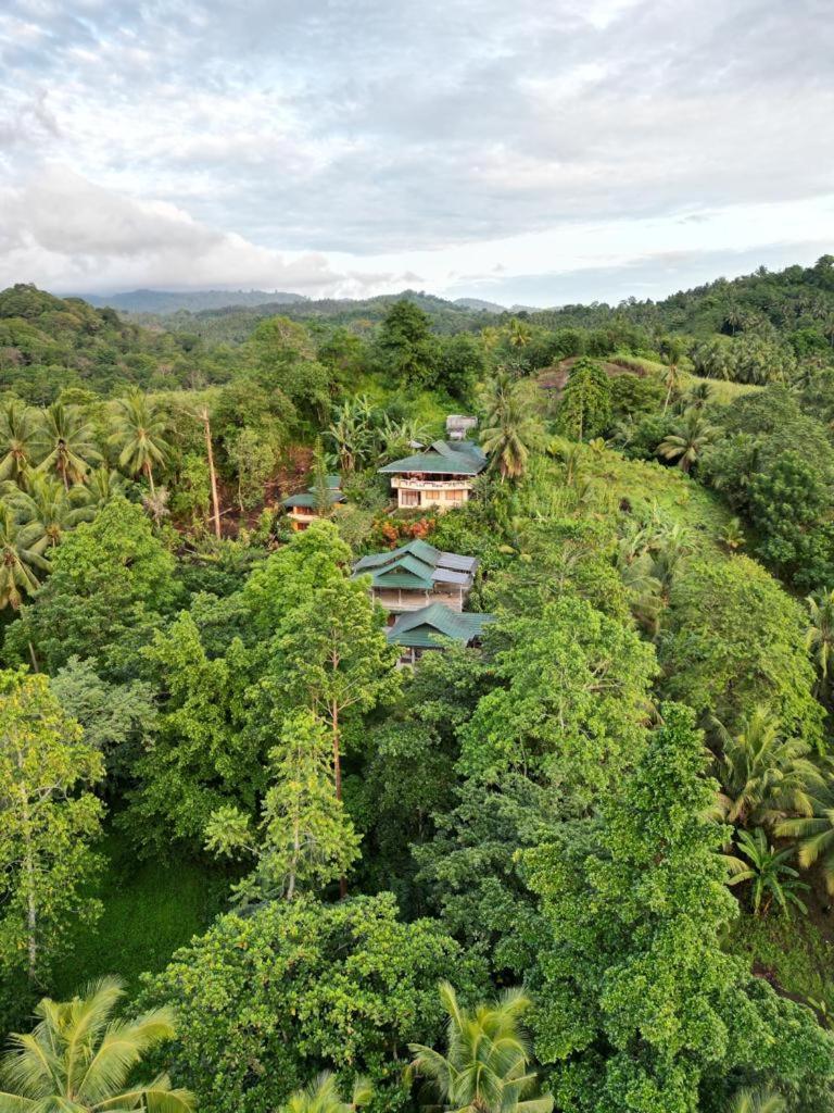 Tangkoko Sanctuary Villa Bitung Esterno foto