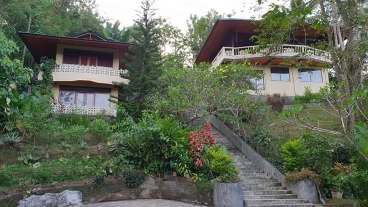 Tangkoko Sanctuary Villa Bitung Esterno foto