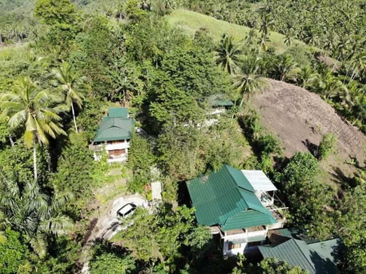 Tangkoko Sanctuary Villa Bitung Esterno foto