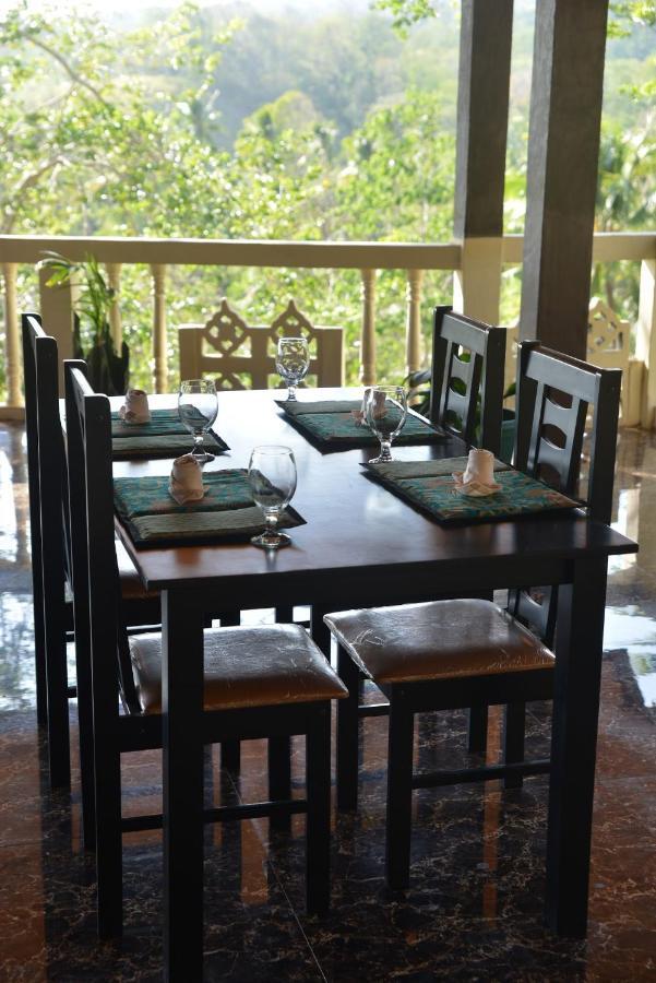 Tangkoko Sanctuary Villa Bitung Esterno foto
