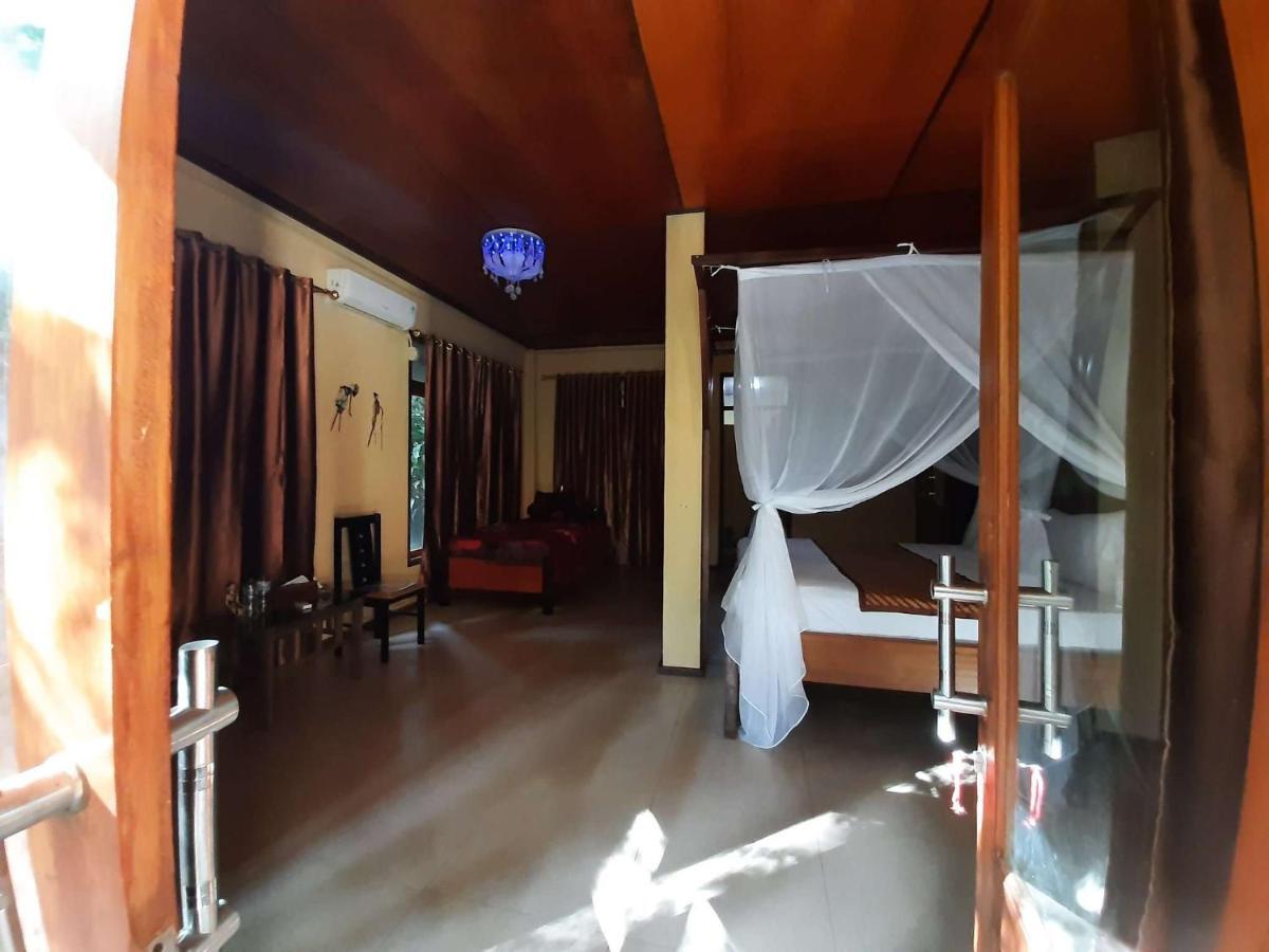 Tangkoko Sanctuary Villa Bitung Esterno foto