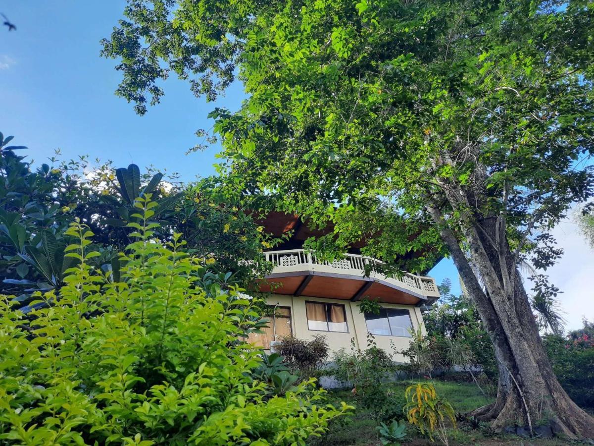 Tangkoko Sanctuary Villa Bitung Esterno foto